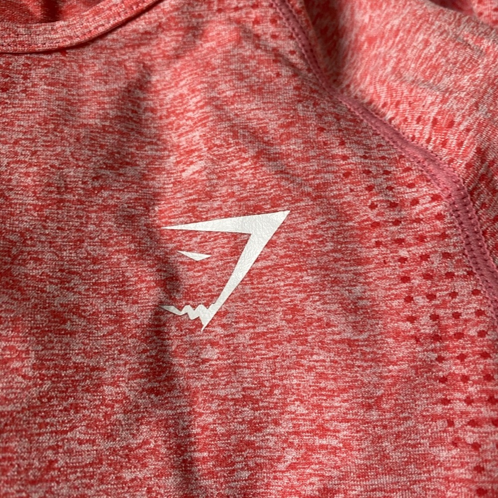 Gymshark coped top pink size M